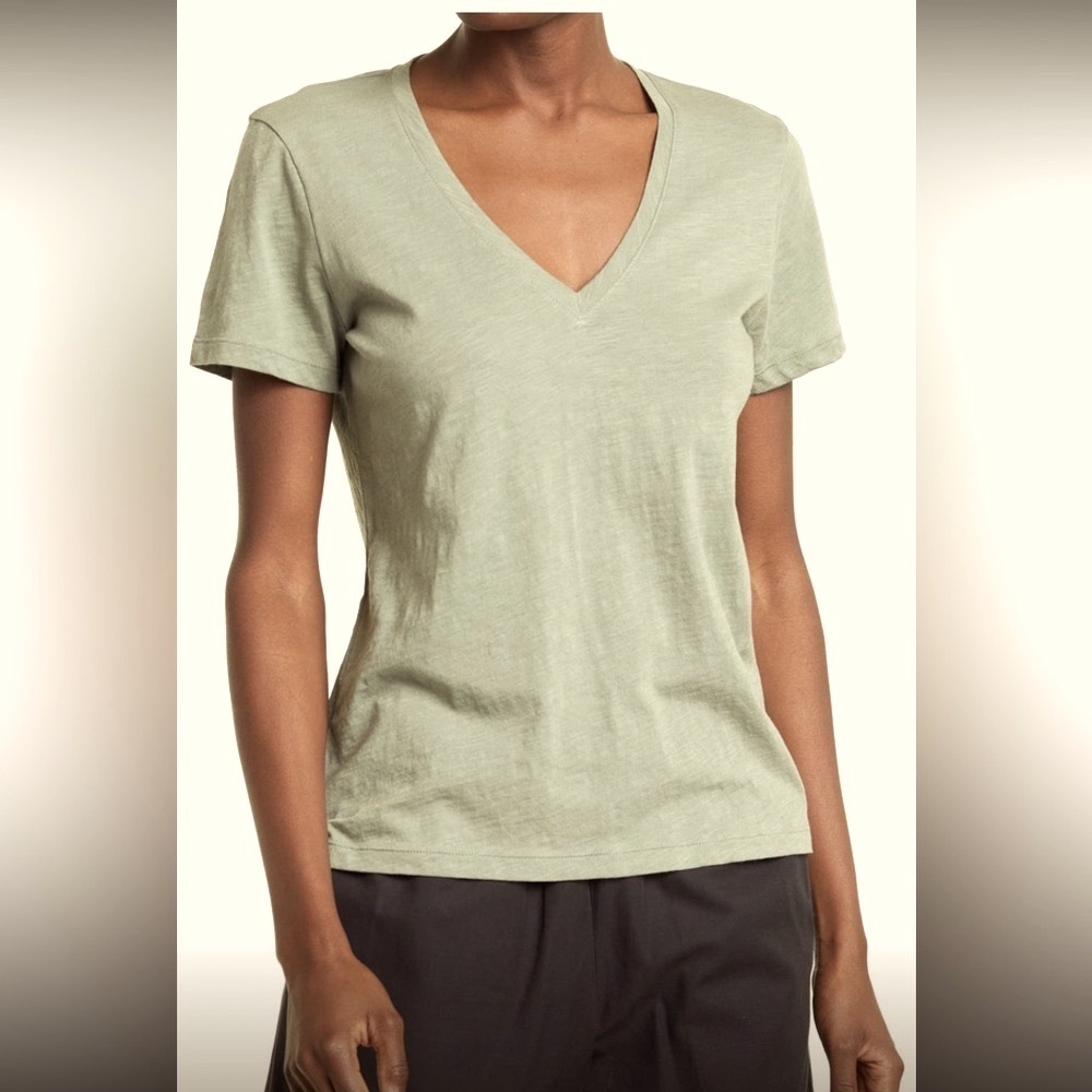 Madewell foam green XS V Neck tee shirt